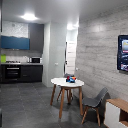 Vip Apartments On Avalon Lviv Bagian luar foto